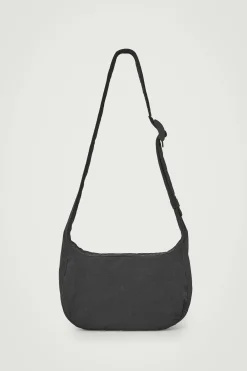 Clearance COS NYLONOWA TOREBKA SIODŁO CROSSBODY Czarny