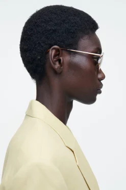 Sale COS OKULARY PRZECIWSŁONECZNE PILOTKI – MODEL „VISTA”