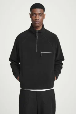 Outlet COS POLAROWY SWETER Z KRÓTKIM SUWAKIEM Czarny