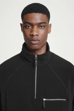Outlet COS POLAROWY SWETER Z KRÓTKIM SUWAKIEM Czarny