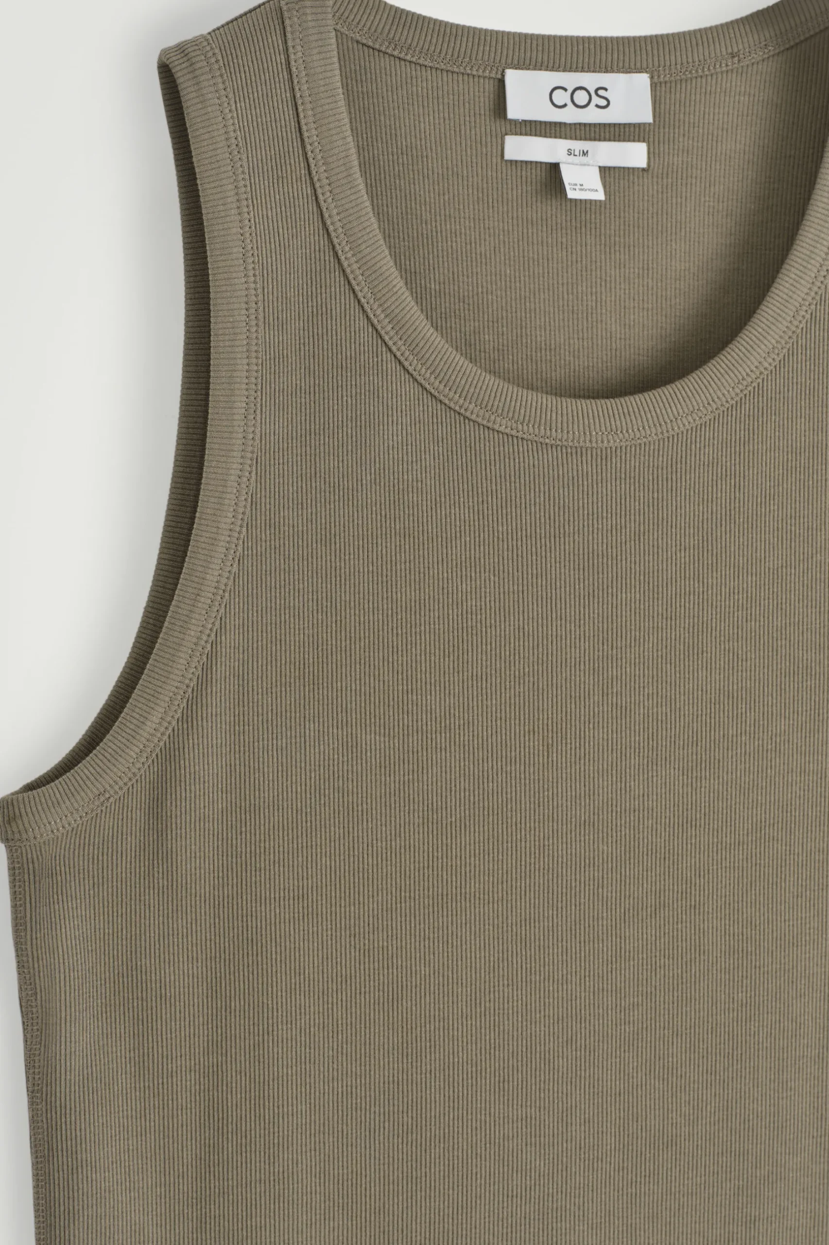 New COS PRĄŻKOWANA KOSZULKA BEZ RĘKAWÓW Z BAWEŁNY Khaki