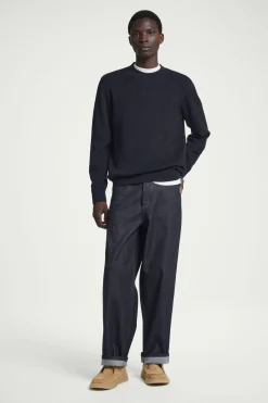 Clearance COS PRĄŻKOWANY SWETER Z BAWEŁNY – REGULAR FIT Granatowy