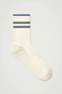 Sale COS SKARPETKI SPORTOWE W PASKI