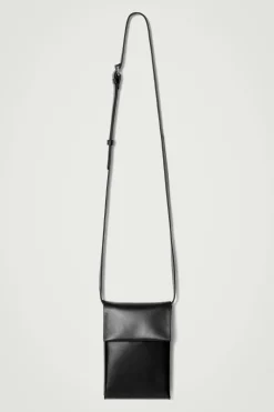 Online COS SKÓRZANA SASZETKA NA TELEFON TYPU CROSSBODY Czarny