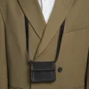 Outlet COS SKÓRZANA SASZETKA TYPU CROSSBODY Czarny