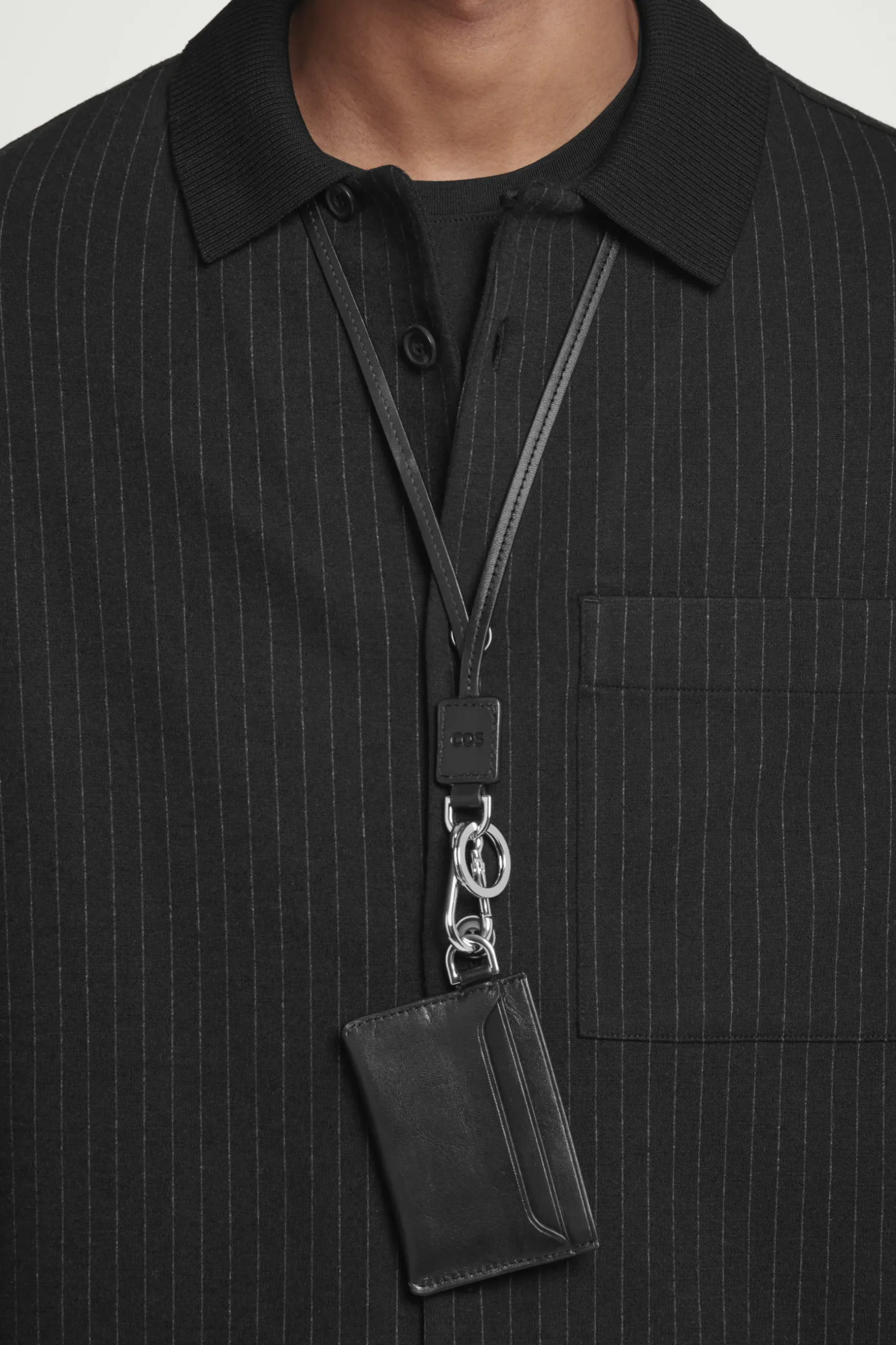 Fashion COS SKÓRZANE ETUI NA KARTY Czarny