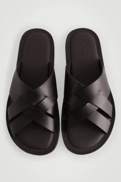 Clearance COS SKÓRZANE KLAPKI Ciemnobrązowy