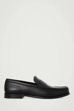 Best COS SKÓRZANE LOAFERSY Z MARSZCZENIEM Czarny