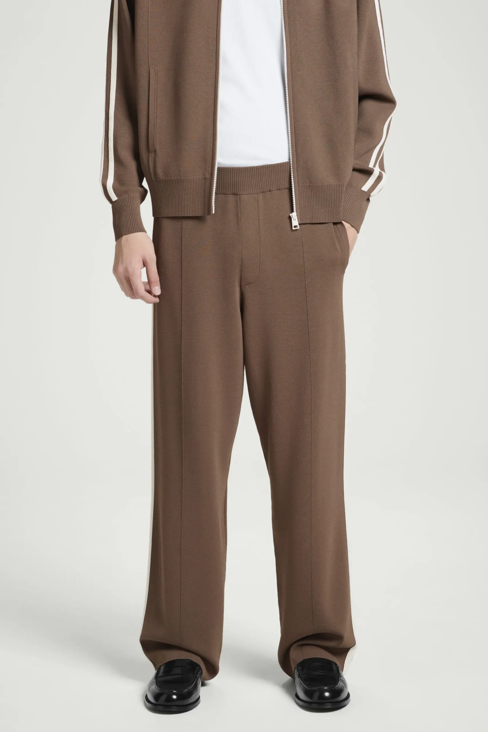 Clearance COS SPODNIE DRESOWE TYPU JOGGER Z PROSTYMI NOGAWKAMI