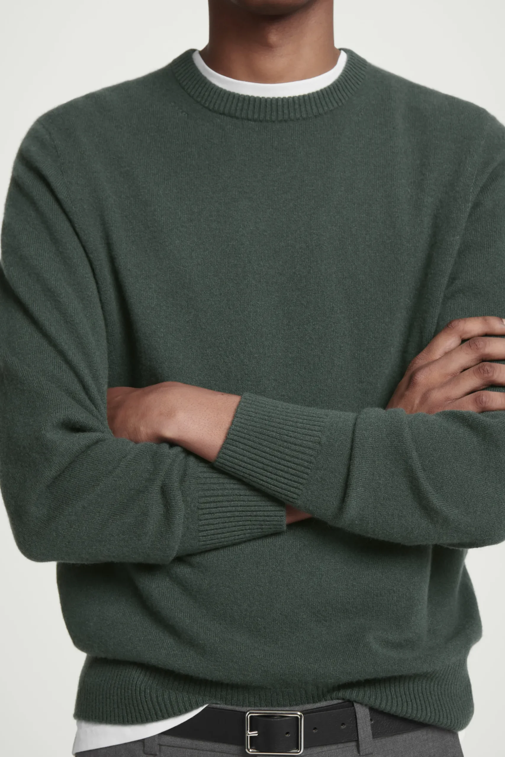 Hot COS SWETER Z CZYSTEGO KASZMIRU Ciemnozielony