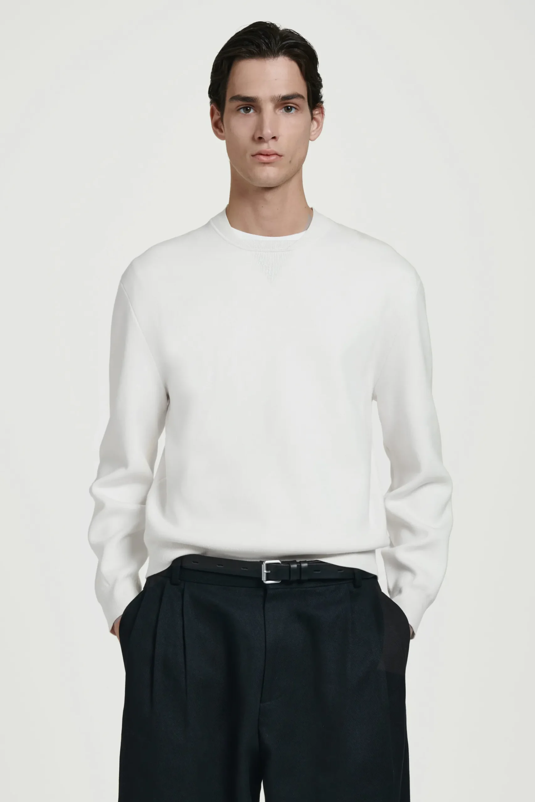 New COS SWETER Z DWUSTRONNEJ DZIANINY Złamanybiały