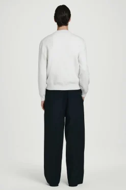 New COS SWETER Z DWUSTRONNEJ DZIANINY Złamanybiały