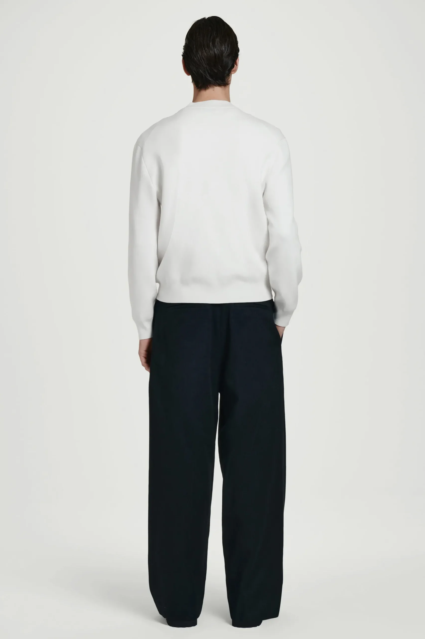 New COS SWETER Z DWUSTRONNEJ DZIANINY Złamanybiały