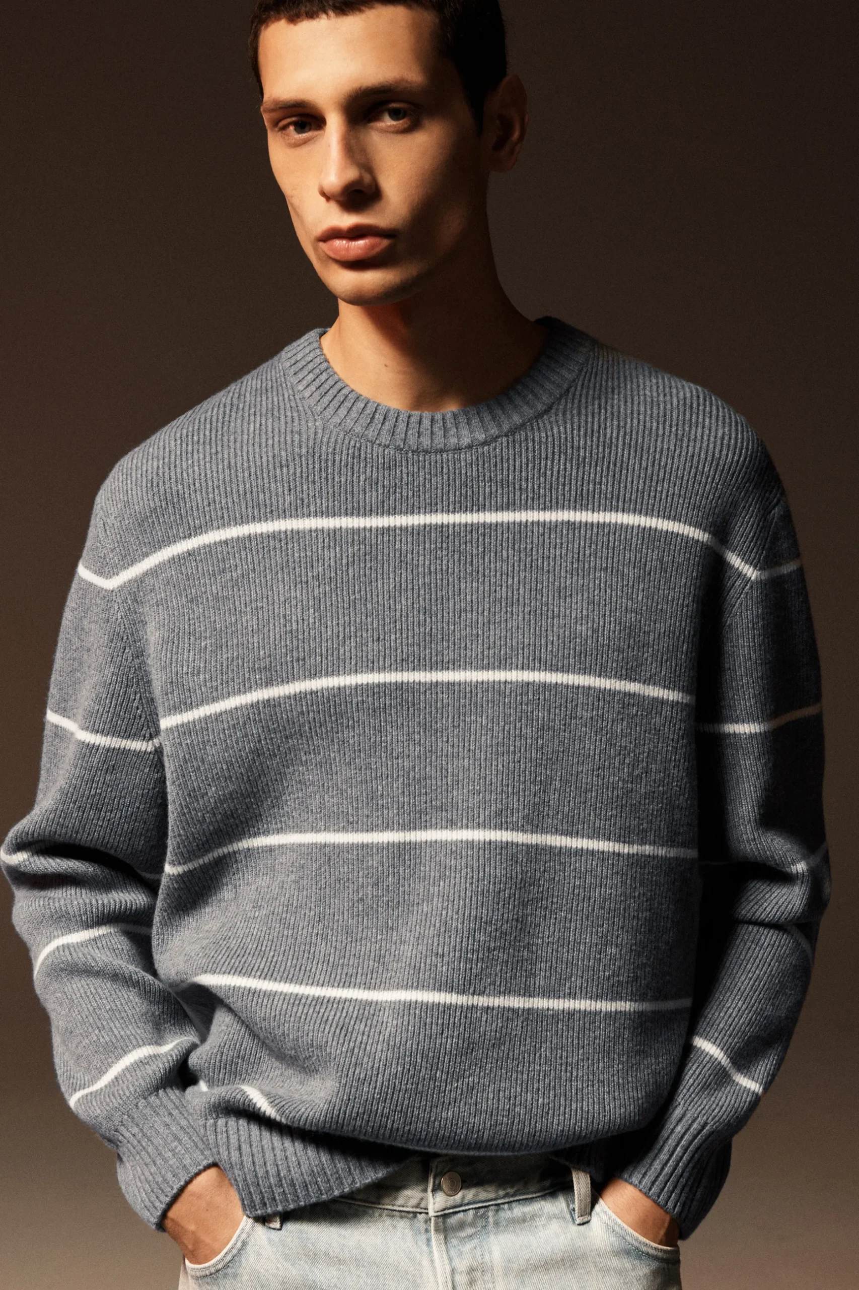 Clearance COS SWETER Z DZIANINY Z WEŁNĄ MERINO I PRZĘDZĄ Z JAKA