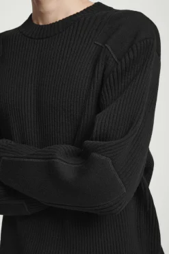 New COS SWETER Z MIESZANKI Z WEŁNĄ Z ŁATAMI Czarny