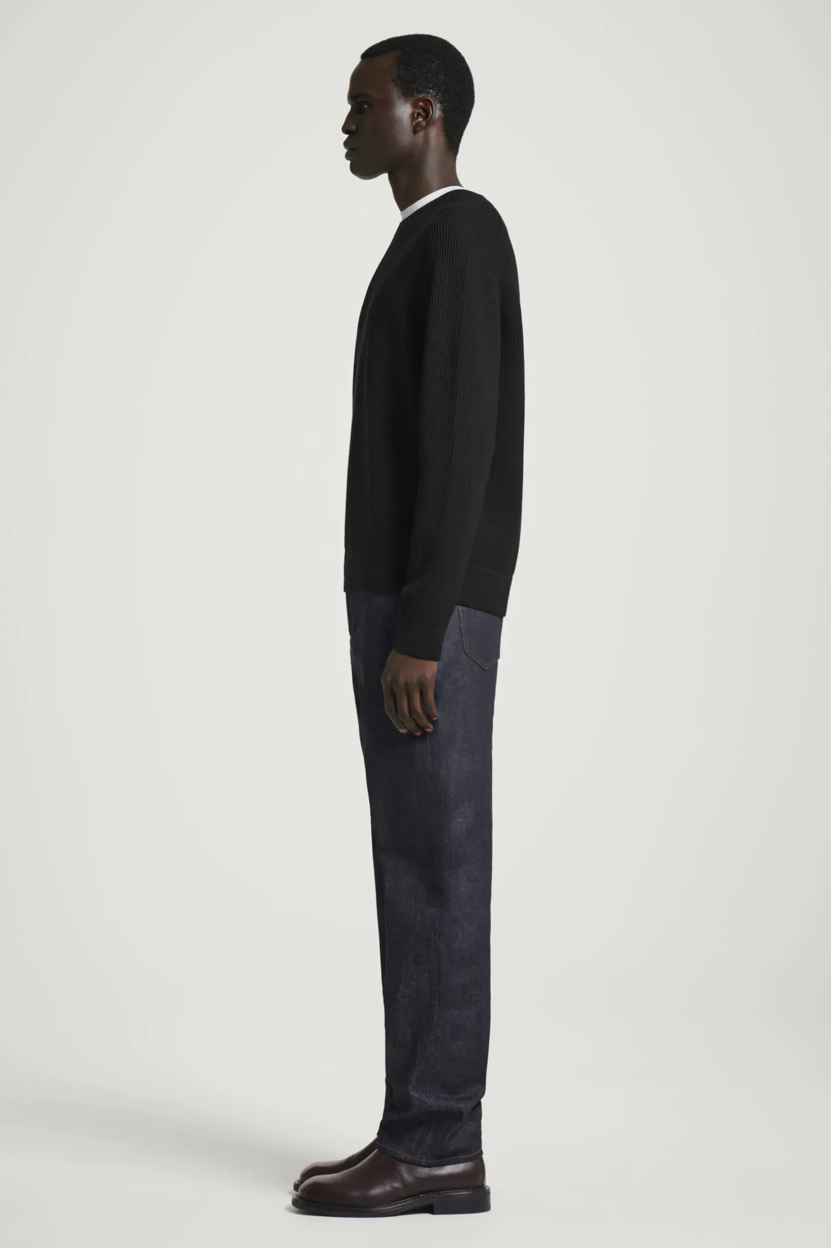 Best COS SWETER Z PRĄŻKOWANEJ DZIANINY Z WEŁNĄ MERYNOSOWĄ Czarny
