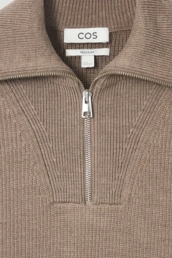 Hot COS SWETER Z WEŁNY I BAWEŁNY Z KRÓTKIM SUWAKIEM Beżowy