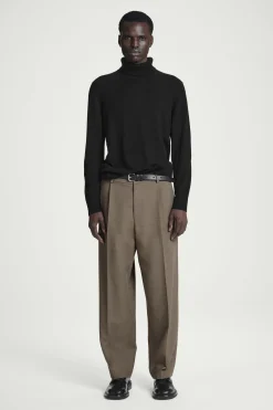 New COS SWETER Z WEŁNY I KASZMIRU Z WYWIJANYM GOLFEM Czarny