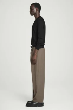 Discount COS SWETER Z WEŁNY MERINO – SLIM FIT Czarny