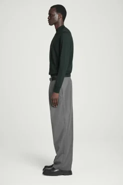 Outlet COS SWETER Z WEŁNY MERINO ZE STÓJKĄ – SLIM FIT Ciemnozielony