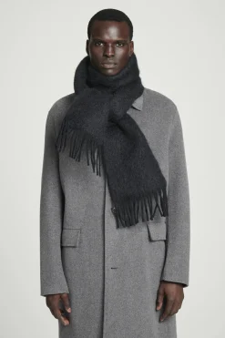 Fashion COS SZALIK Z MIESZANKI Z MOHEREM Z FRĘDZLAMI Czarny