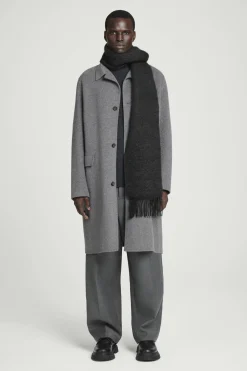 Fashion COS SZALIK Z MIESZANKI Z MOHEREM Z FRĘDZLAMI Czarny