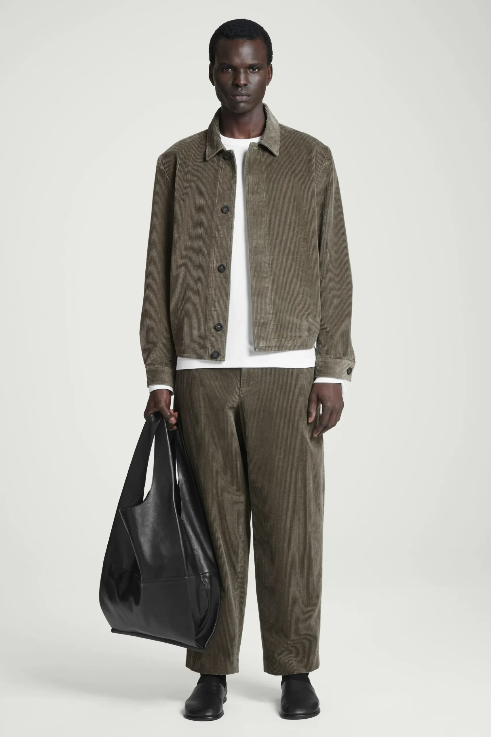 Best COS SZTRUKSOWA KOSZULA WIERZCHNIA – RELAXED FIT Ciemnykhaki