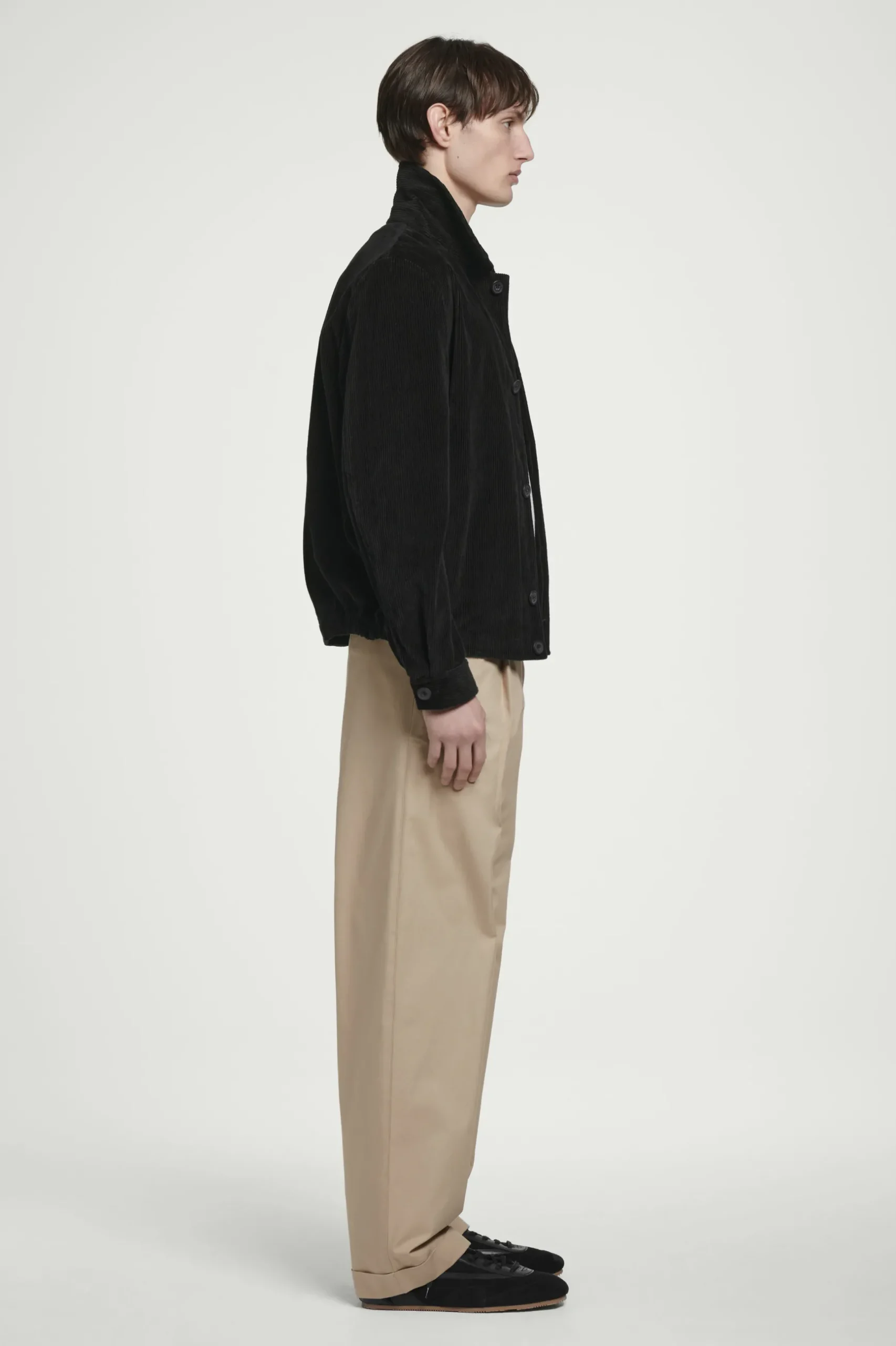 Outlet COS SZTRUKSOWA KOSZULA WIERZCHNIA – RELAXED FIT Czarny