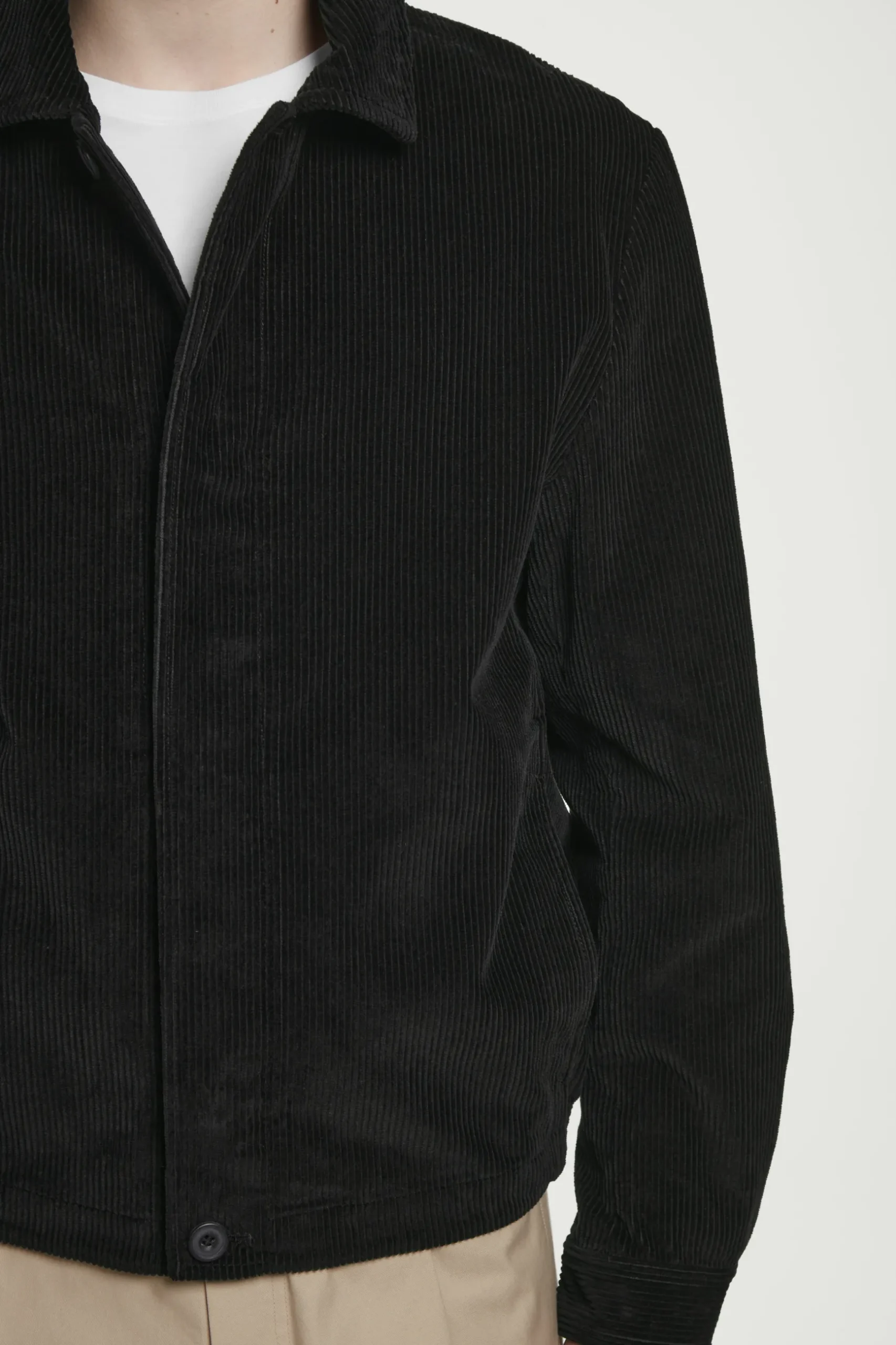 Outlet COS SZTRUKSOWA KOSZULA WIERZCHNIA – RELAXED FIT Czarny