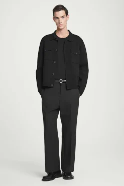 Sale COS TOP BEZ RĘKAWÓW Z JEDWABIEM – RELAXED FIT Czarny