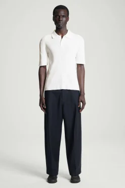 Sale COS TOP POLO Z PRĄŻKOWANEJ DZIANINY – SLIM FIT Złamanybiały