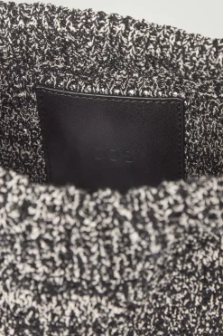 Clearance COS TORBA TYPU CROSSBODY Z DZIANINY MELANŻOWEJ