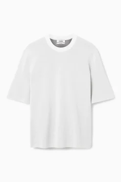 Outlet COS T-SHIRT Z DWUSTRONNEJ DZIANINY – RELAXED FIT Biały