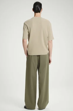 Fashion COS T-SHIRT Z WAFLOWEGO DŻERSEJU – RELAXED FIT Kamień