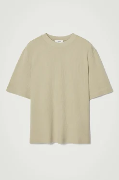 Fashion COS T-SHIRT Z WAFLOWEGO DŻERSEJU – RELAXED FIT Kamień