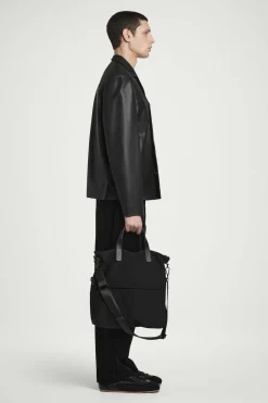 Best COS WODOODPORNA TECZKA TYPU CROSSBODY Czarny