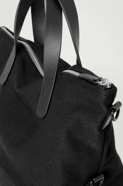 Best COS WODOODPORNA TECZKA TYPU CROSSBODY Czarny
