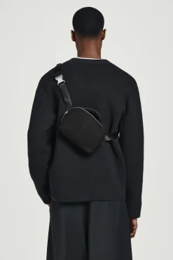 Hot COS WODOODPORNA TORBA TYPU CROSSBODY Czarny