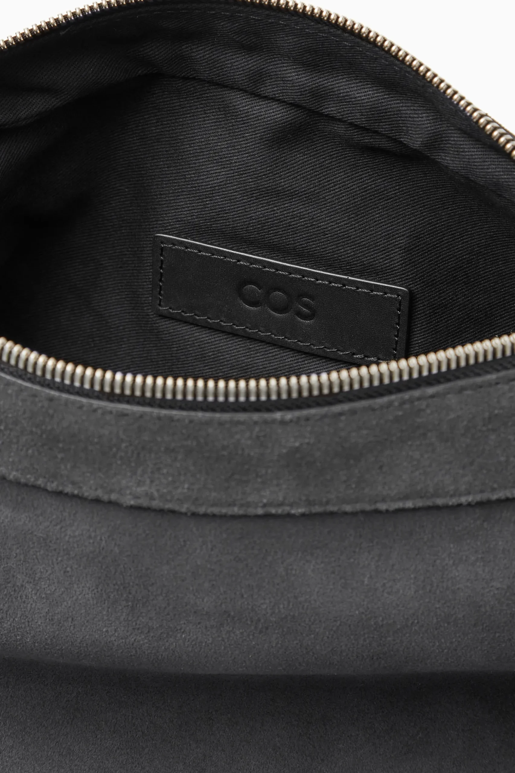 Outlet COS ZAMSZOWA TOREBKA CROSSBODY TYPU SADDLE BAG Antracytowy