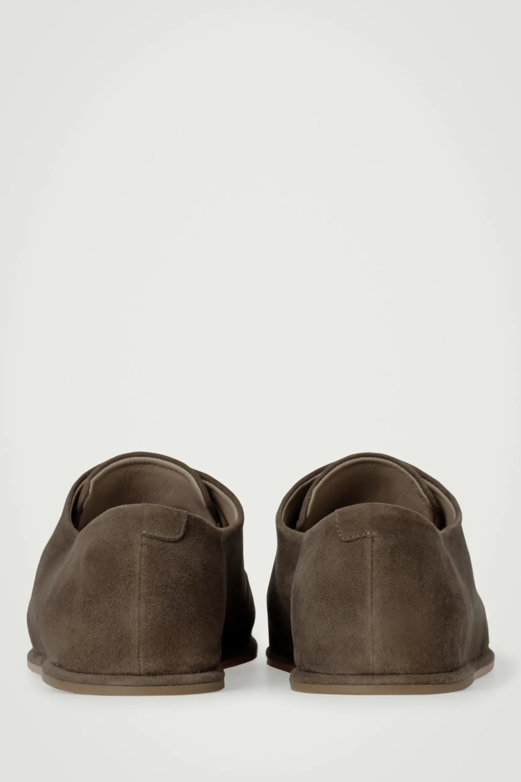 Clearance COS ZAMSZOWE PÓŁBUTY DERBY Khaki