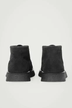 Hot COS ZAMSZOWE TRZEWIKI TYPU DESERT BOOTS Czarny