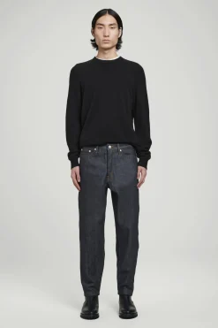 Outlet COS ZWĘŻANE JEANSY MARGIN Z SUROWEGO DENIMU Z KRAJĄ Indygo